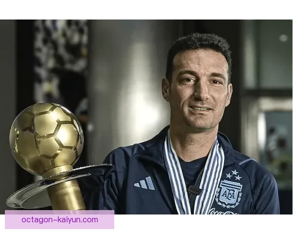 斯卡洛尼持续提升战术阅读能力，备受关注的战术调整引发热议