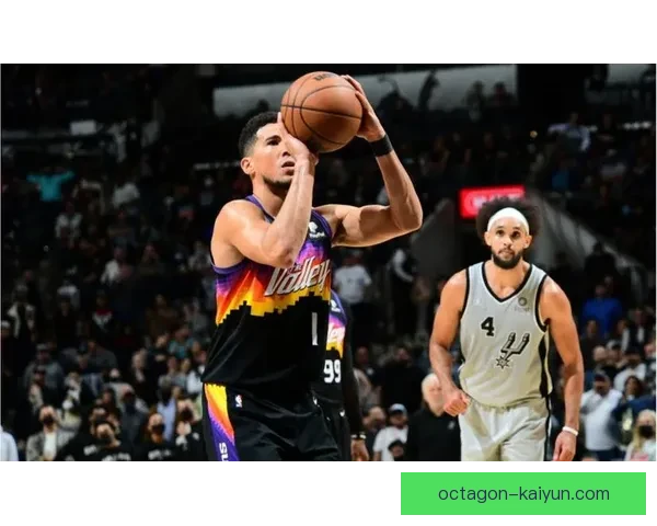 扬·保罗·范海克本赛季在英超表现稳健，防守数据持续提升